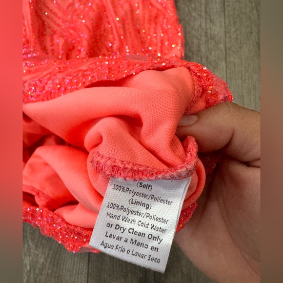 🌸BOUTIQUE shiny coral mini dress ✨ - Picture 10 of 10